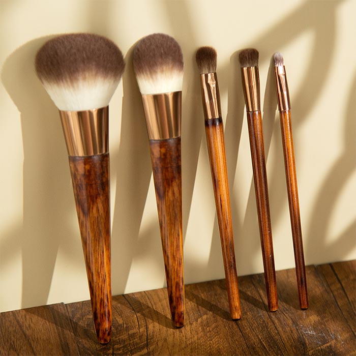 Wooden handle gradient brown makeup brush set (5 pieces)