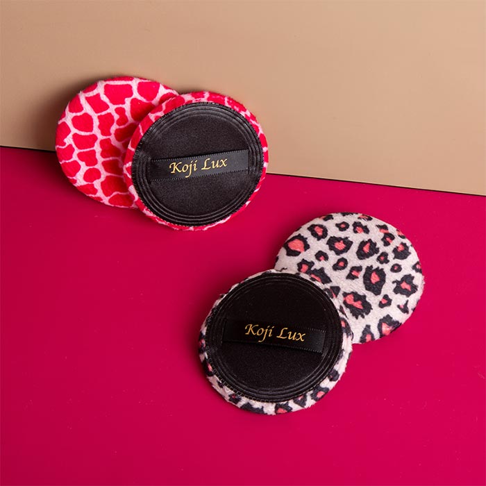 Leopard-print powder puff